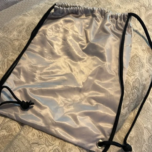 Hunter Backpack - Picture 2 of 3